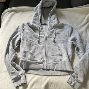 Cropped grey zip up jacket size M